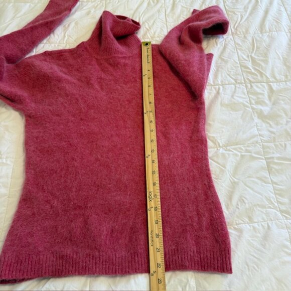 J Crew Sz M Sweater Turtleneck Pink Supersoft Yarn Lambswool Rabbit Hair - Picture 6 of 7